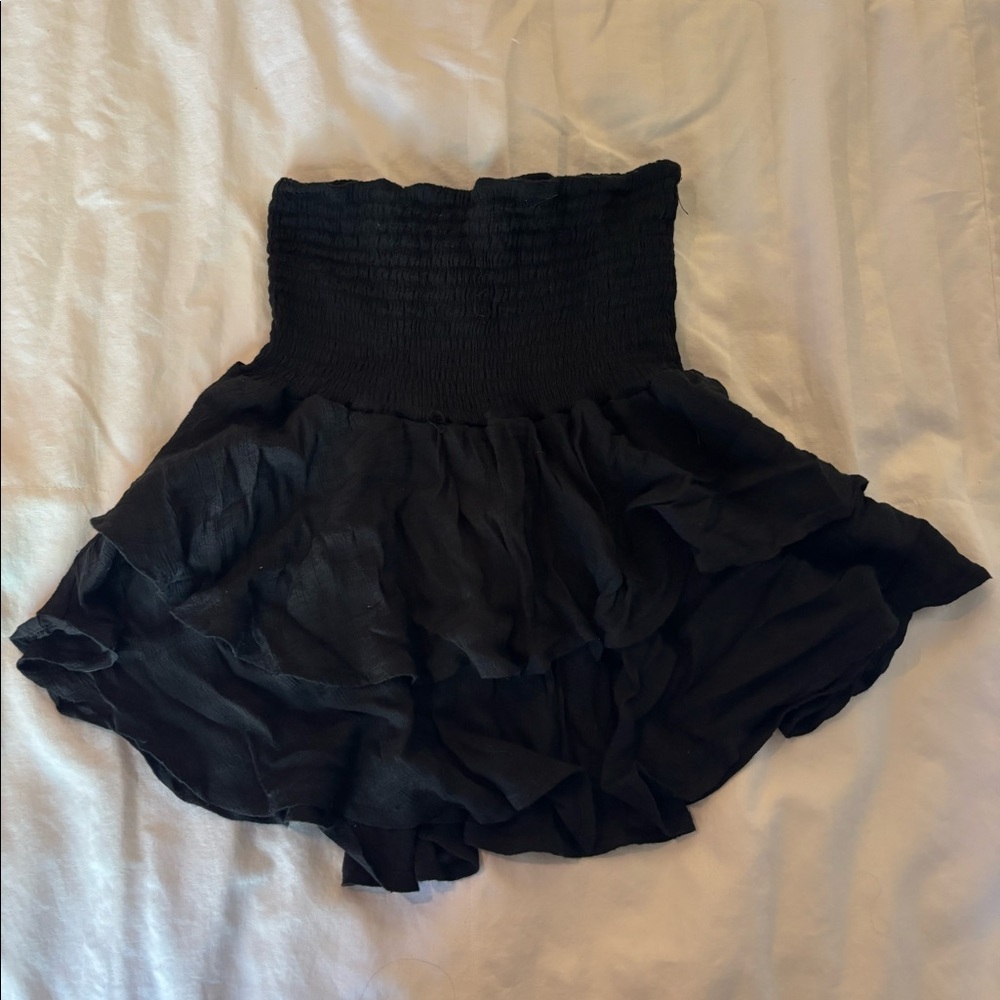 Size S black ruffle ruched mini skirt
